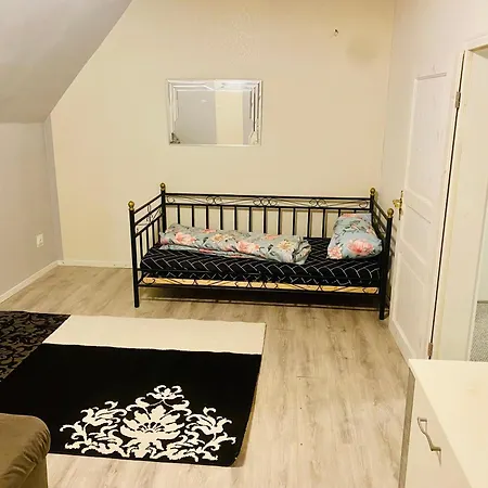 Apartmán Monteurunterkunft, *