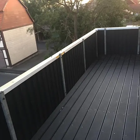 Monteurunterkunft, *