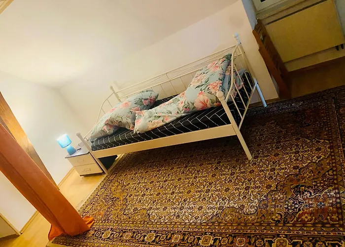 Monteurunterkunft, *