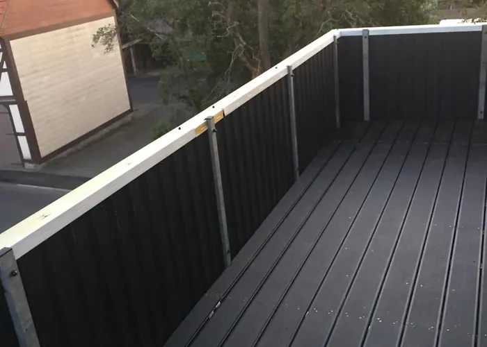 Monteurunterkunft, *